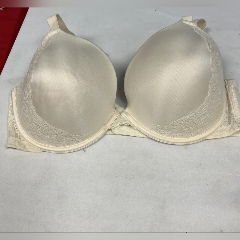 Elegant Cream Lace Bra Ambrielle 40DD
